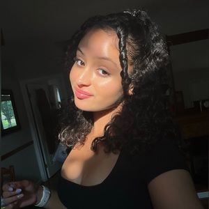 Meet your Posher, Kailah